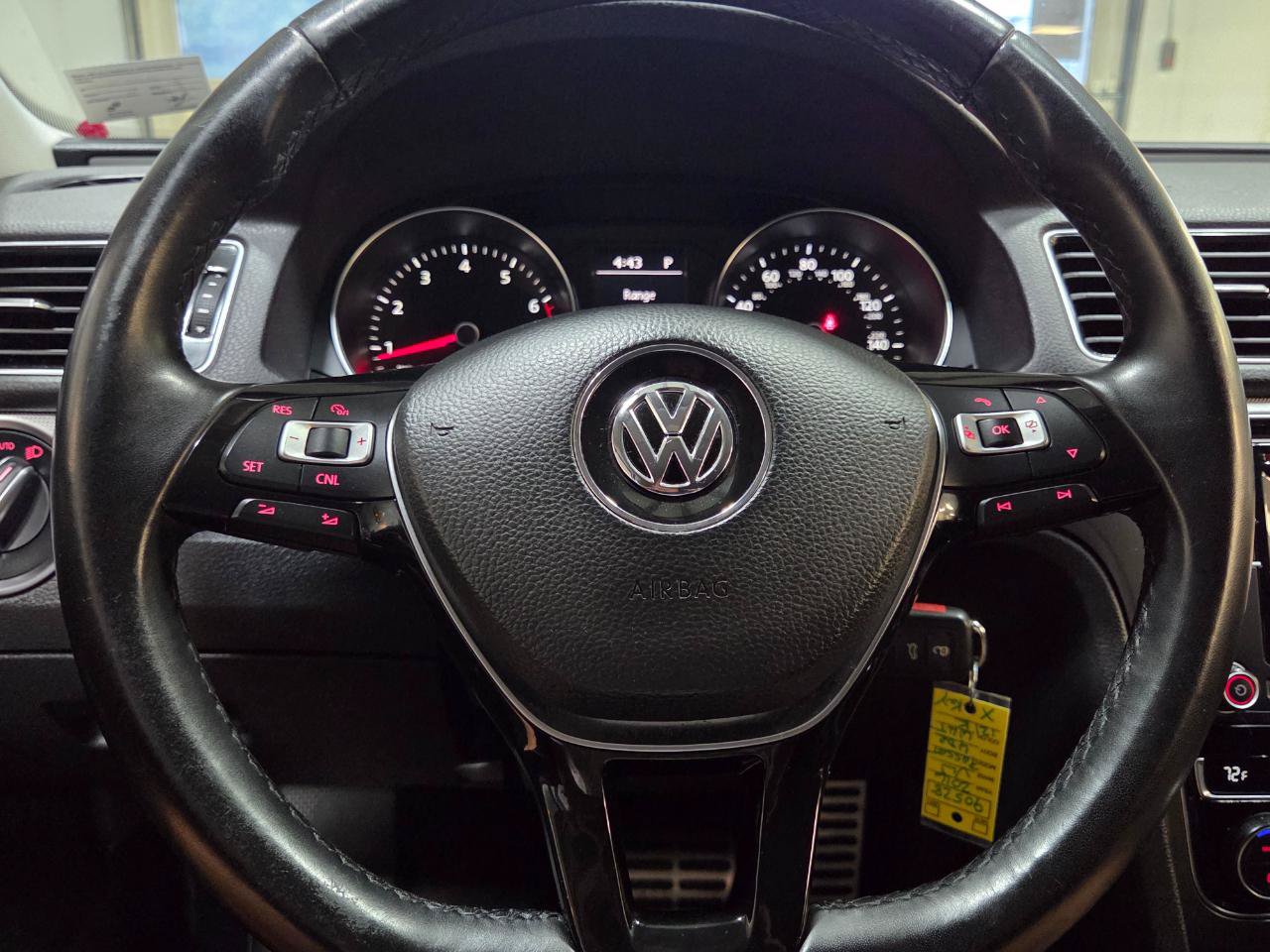 Used 2016 Volkswagen Passat 1.8T R-Line FWD image 31