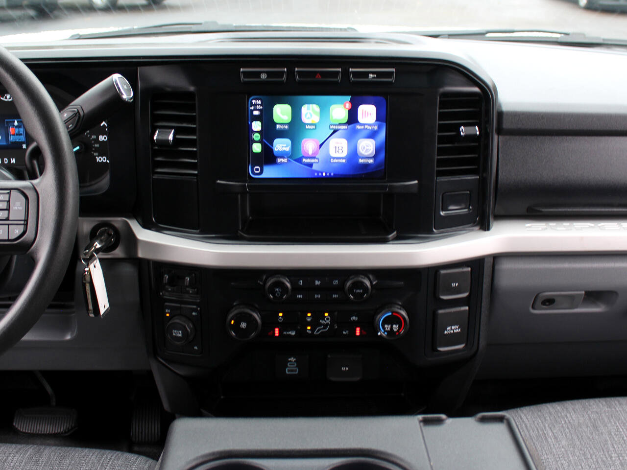 Used 2024 Ford F550 4x4 Crew Cab Super Duty w/ XLT Value Package image 27