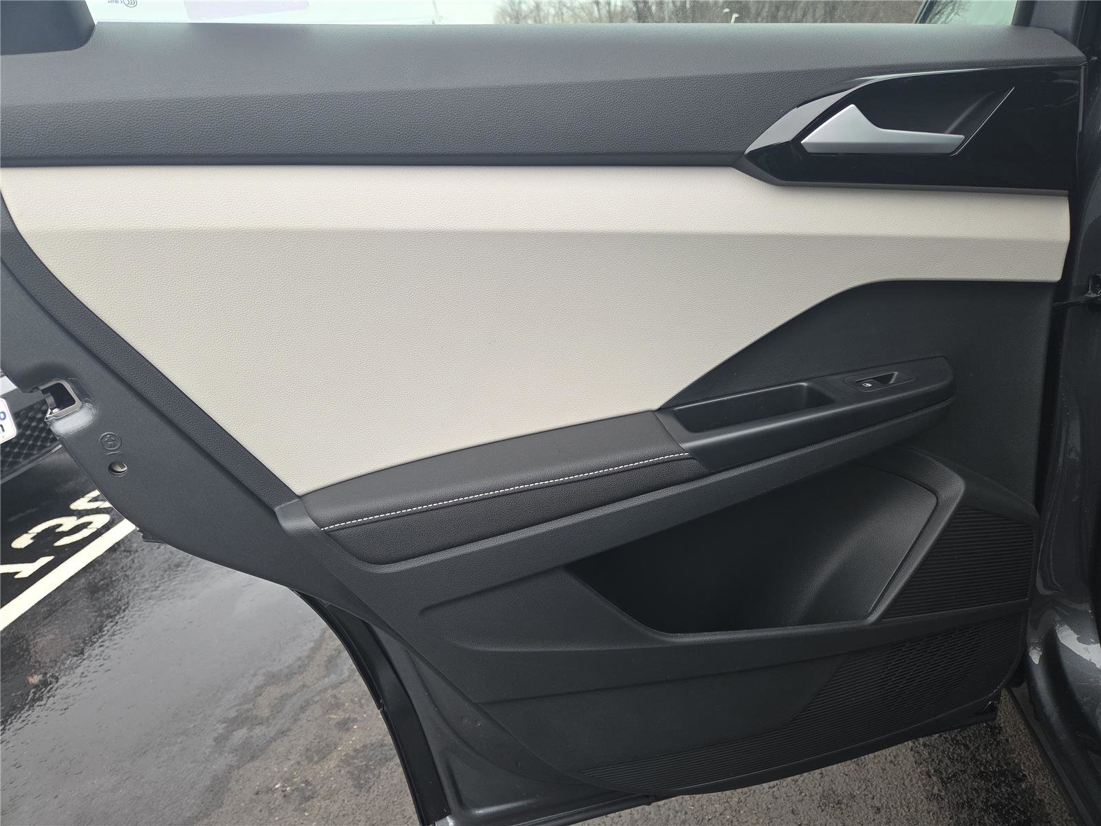 New 2026 Volkswagen Taos S image 24