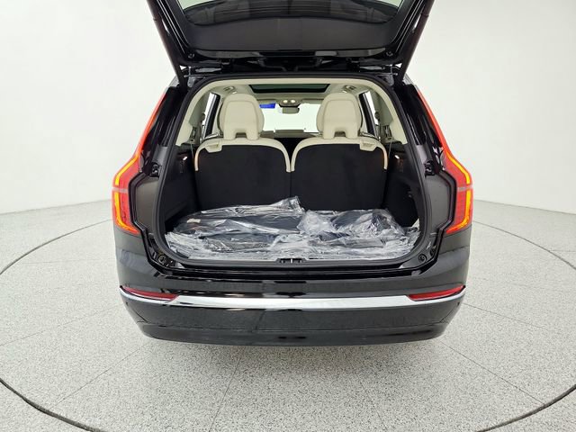 New 2026 Volvo XC90 T8 Ultra w/ Protection Package AWD/4WD image 19