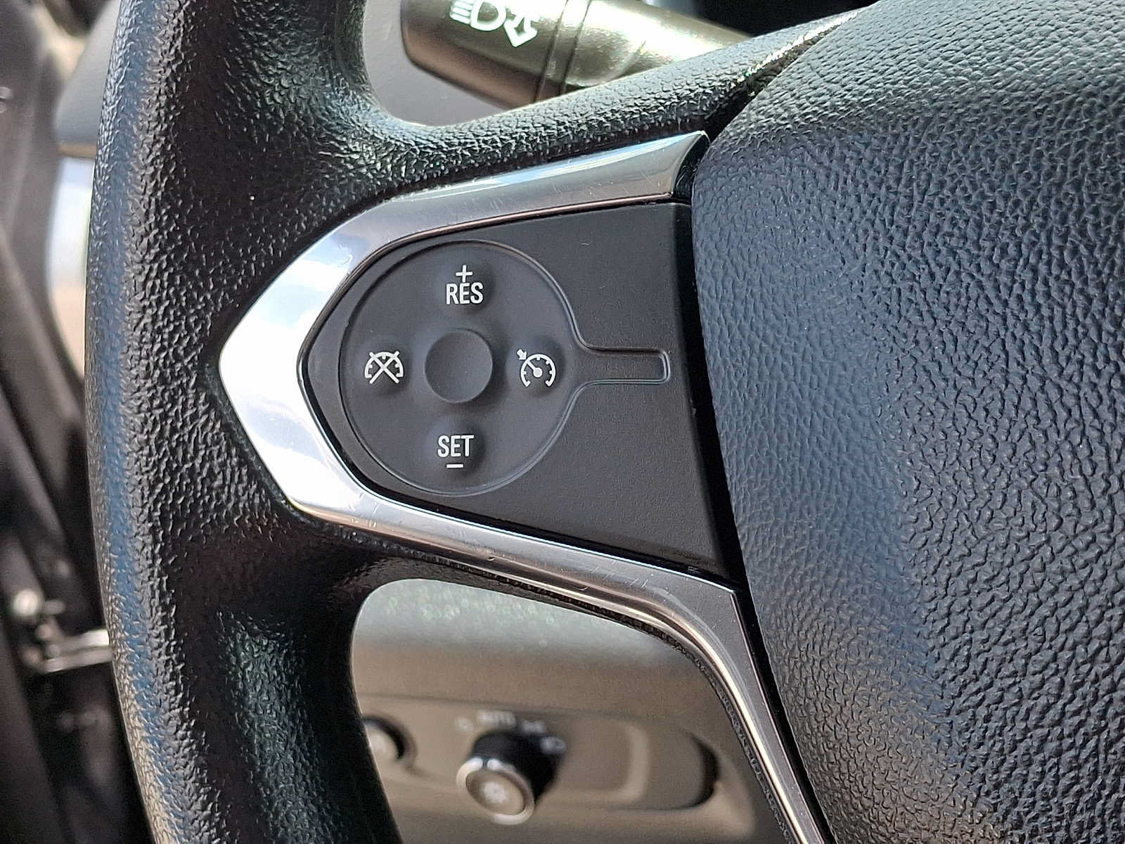 Used 2019 Chevrolet Traverse LS FWD image 21