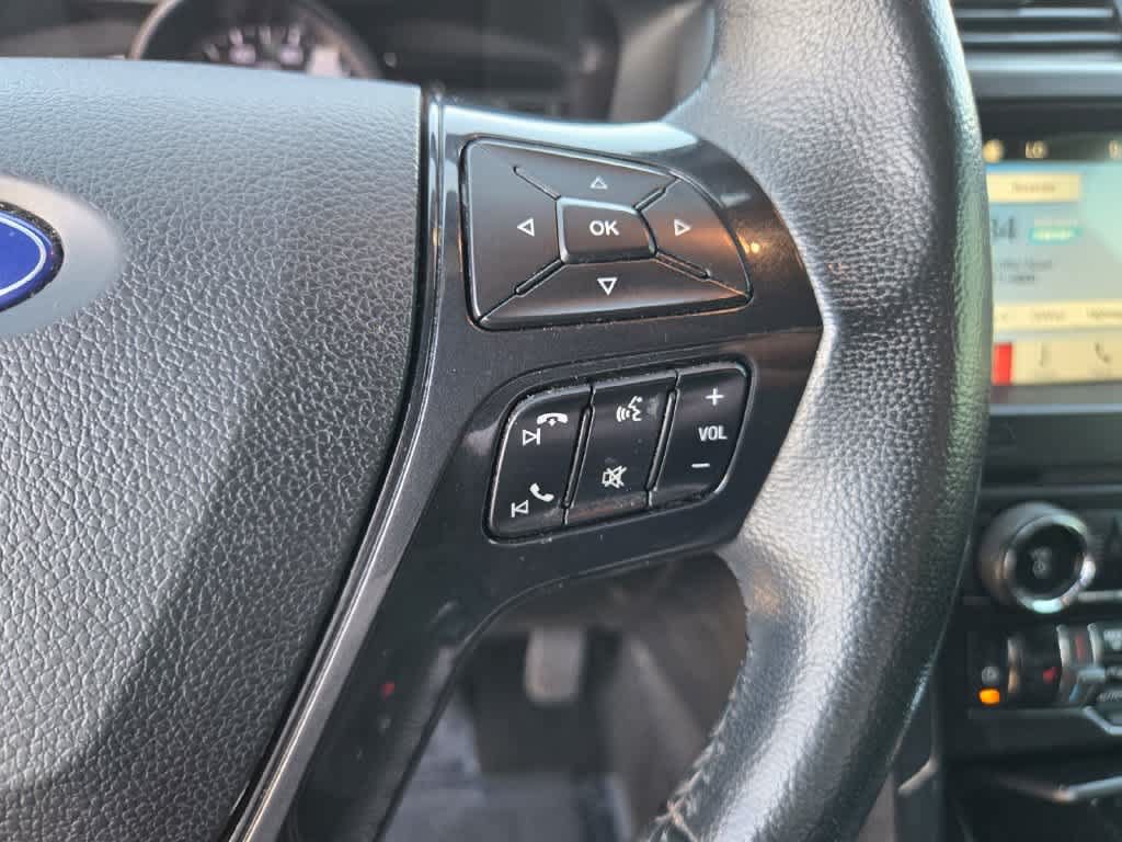 Used 2018 Ford Explorer XLT w/ Equipment Group 202A AWD/4WD image 20