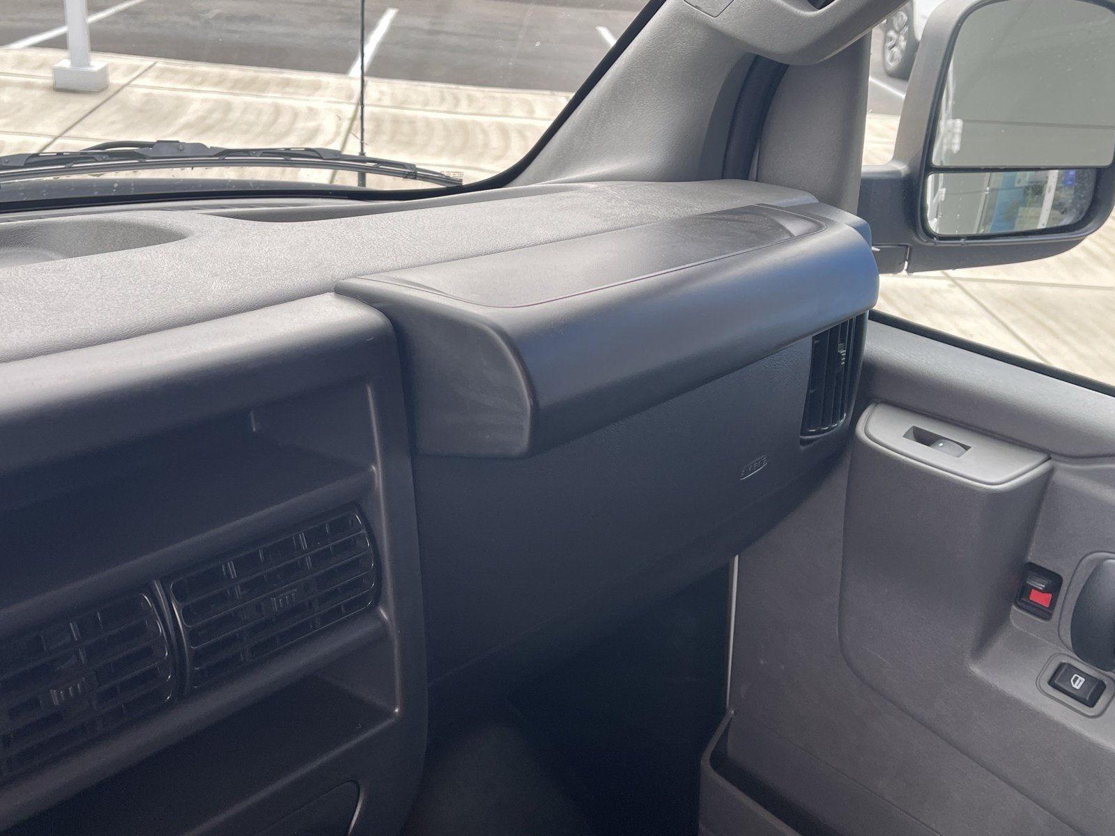 Used 2025 Chevrolet Express 2500 w/ Driver Convenience Package RWD image 18