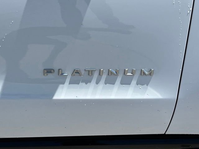 Used 2025 Ford Expedition Max Platinum AWD/4WD image 8