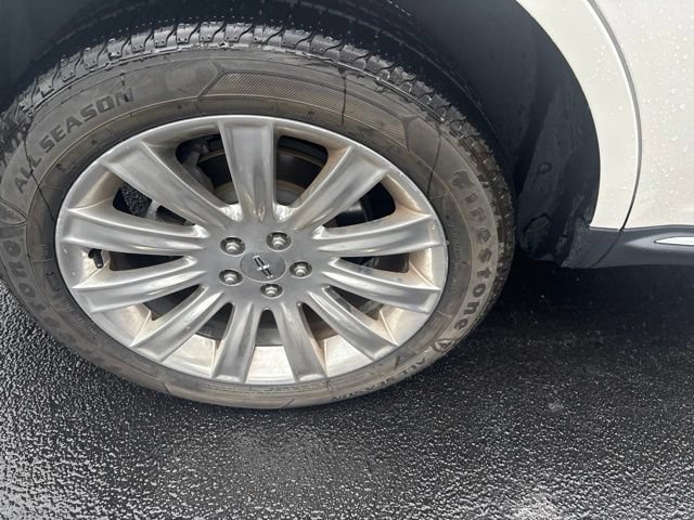 Used 2014 Lincoln MKX FWD w/ Equipment Group 102A image 6