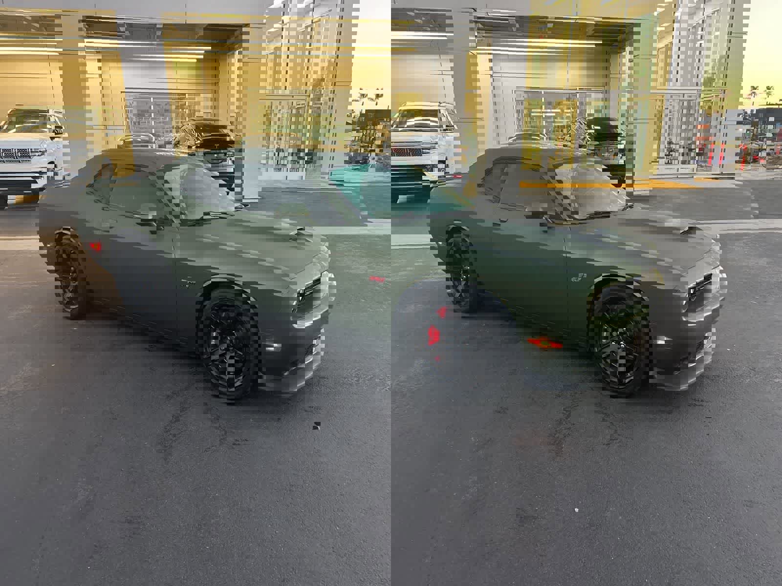 Used 2018 Dodge Challenger SRT w/ Technology Group image 12