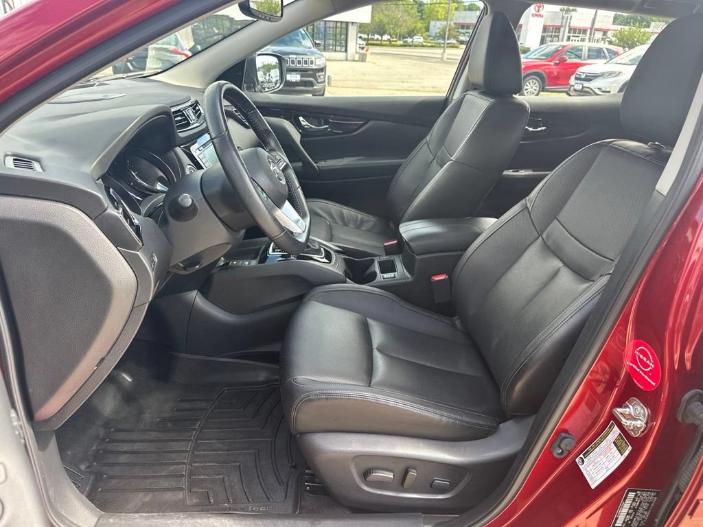 Used 2022 Nissan Rogue Sport SL w/ Premium Package AWD/4WD image 14