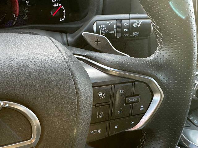 Used 2024 Lexus LX 600 F Sport image 40