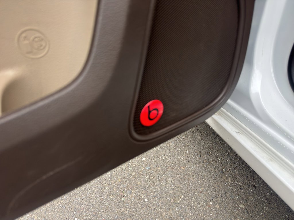 Used 2013 Chrysler 300 C Luxury Series w/ Beats Audio Group image 7