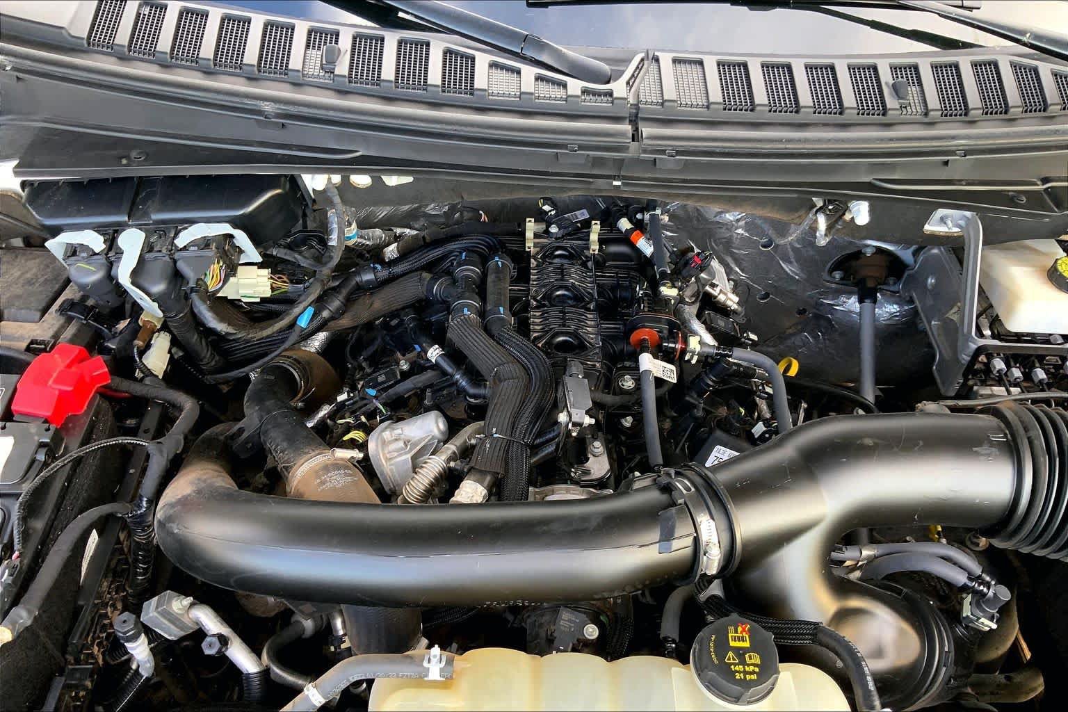 Used 2022 Ford Expedition Limited AWD/4WD image 31