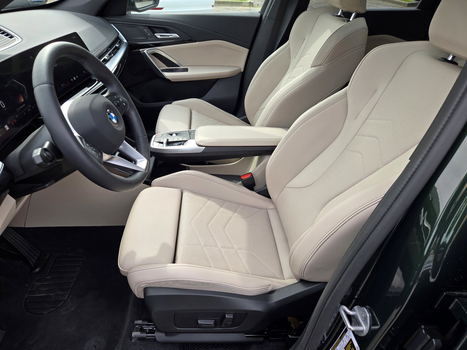 Used 2025 BMW X1 xDrive28i w/ Convenience Package AWD/4WD image 15