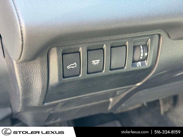 Used 2023 Subaru Ascent Touring image 28