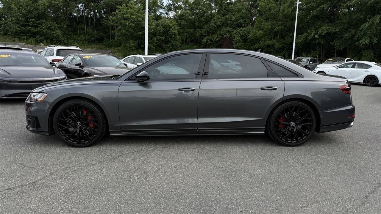 Used 2021 Audi S8 L AWD/4WD image 11