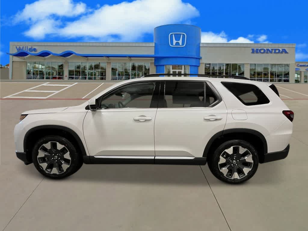 New 2026 Honda Pilot Touring image 2