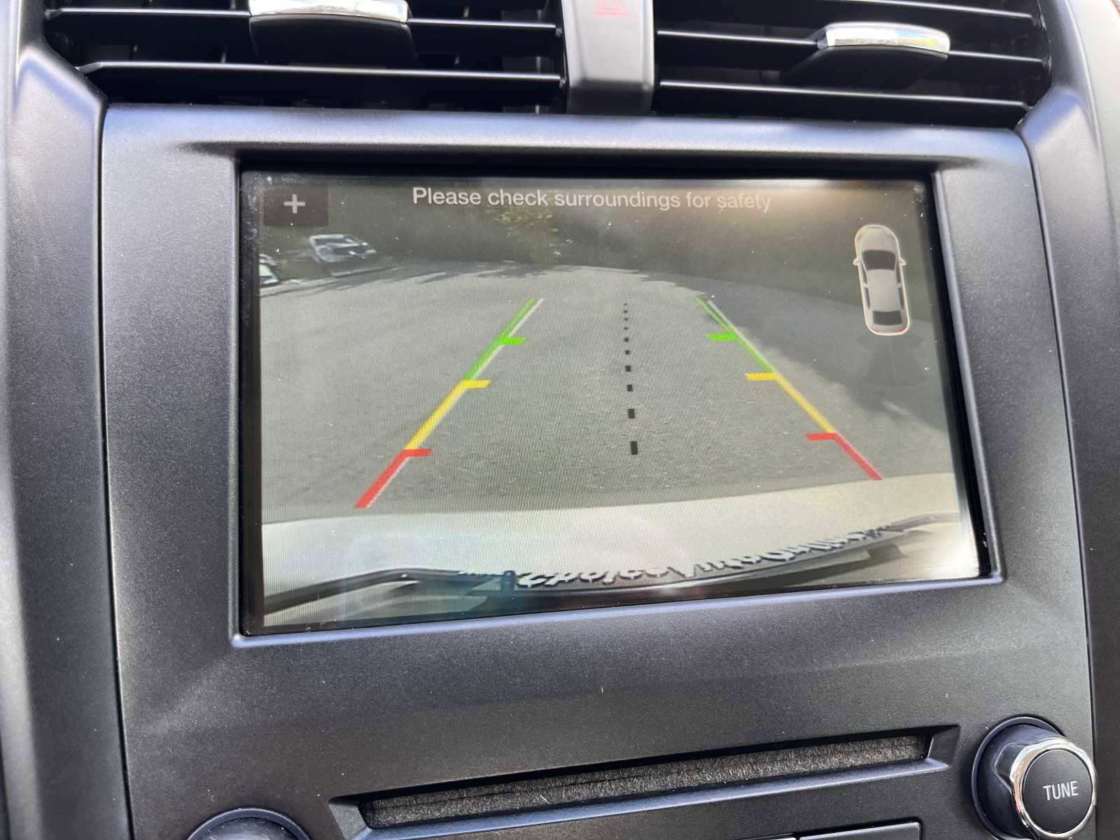 Used 2018 Ford Fusion SE w/ Equipment Group 201A image 9