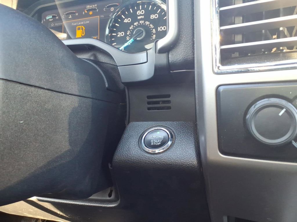 Used 2016 Ford F150 Lariat image 22