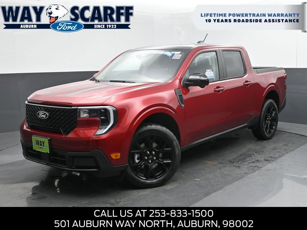 New 2025 Ford Maverick Lariat w/ Black Appearance Package