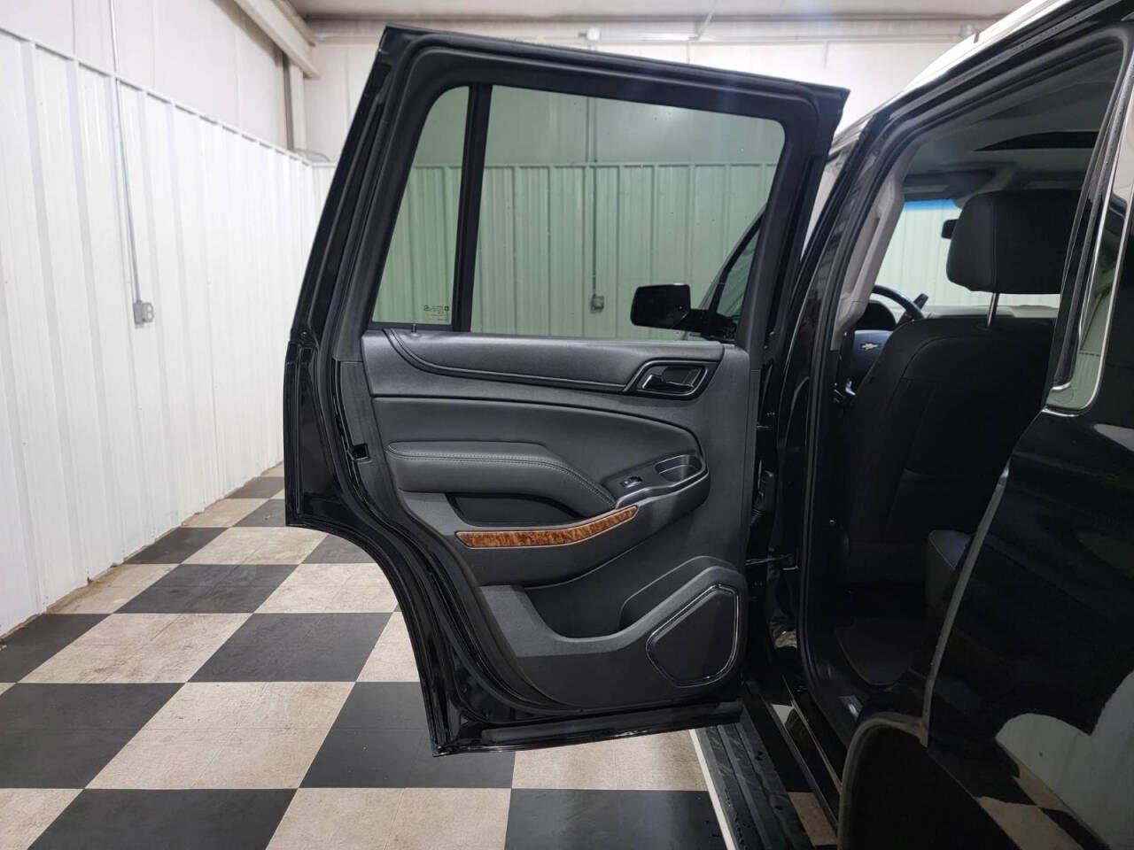 Used 2017 Chevrolet Tahoe Premier image 18
