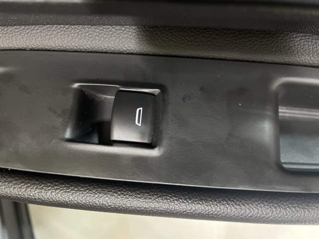 Used 2021 GMC Terrain SLE w/ Driver Convenience Package image 38