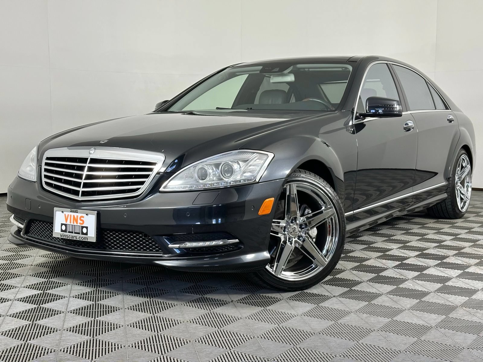 Used 2011 Mercedes-Benz S 550 4MATIC image 39