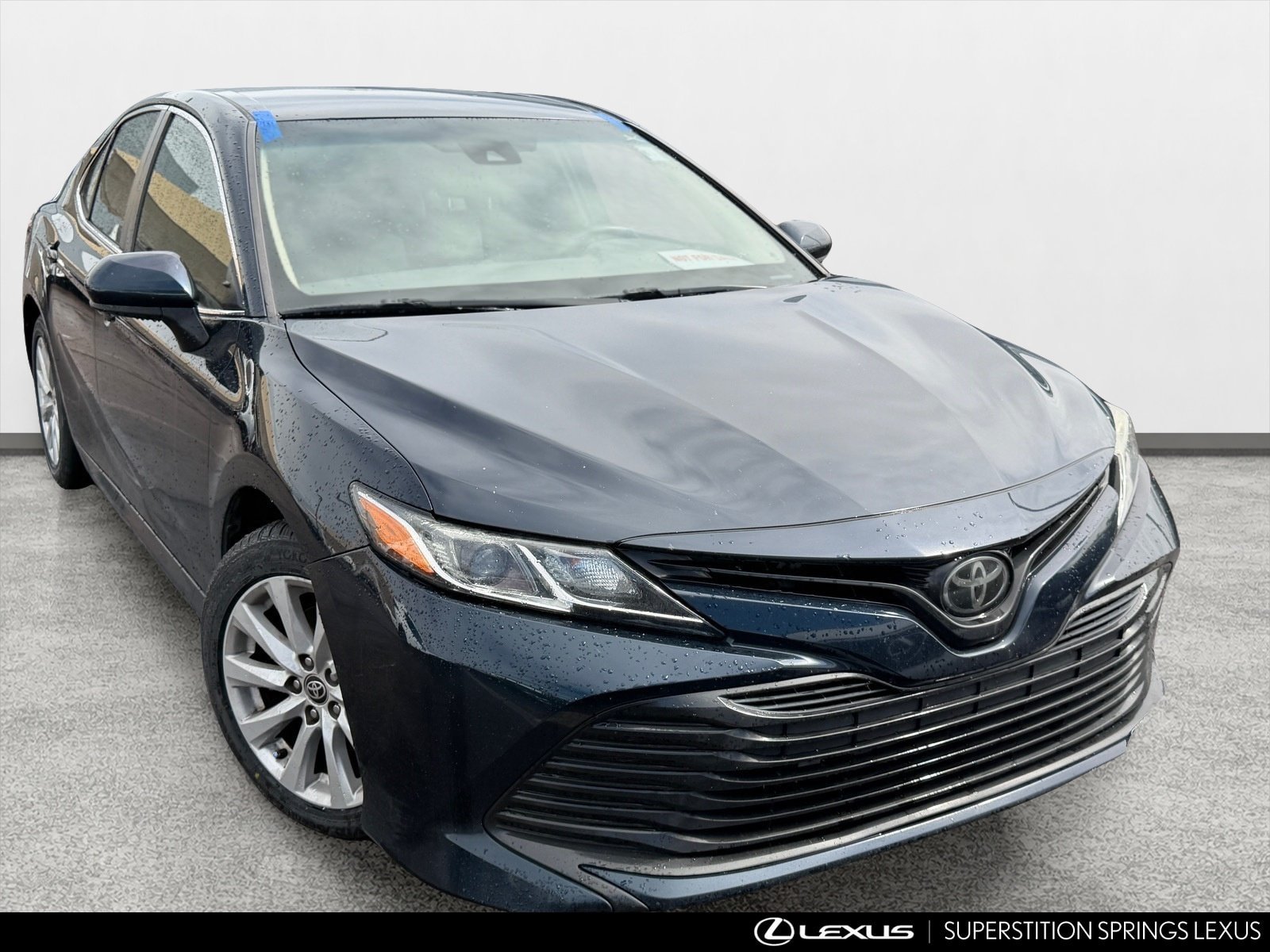 Used 2020 Toyota Camry LE w/ Carpet Mat Package FWD image 2