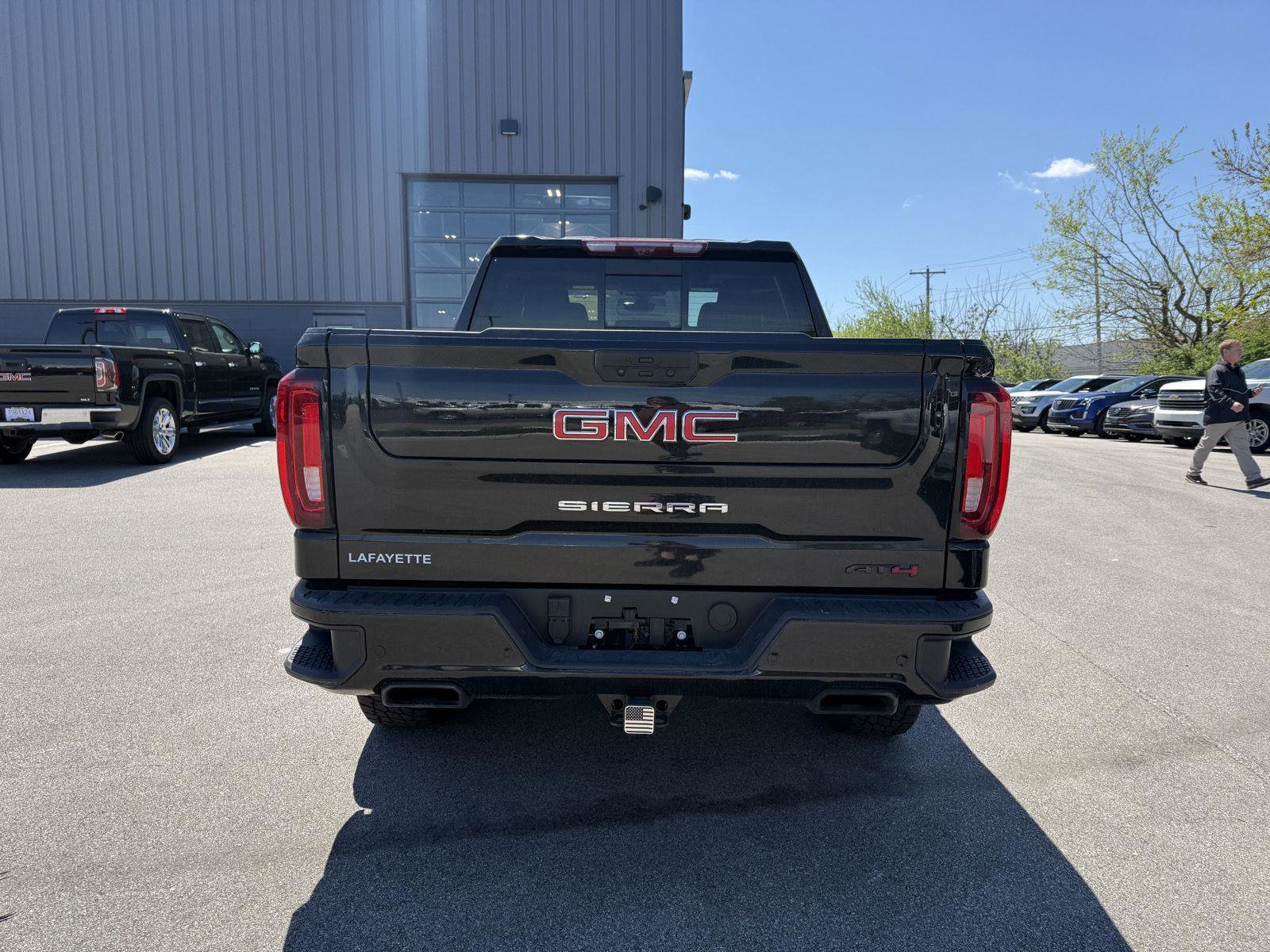 Used 2021 GMC Sierra 1500 AT4 w/ AT4 Premium Package image 4