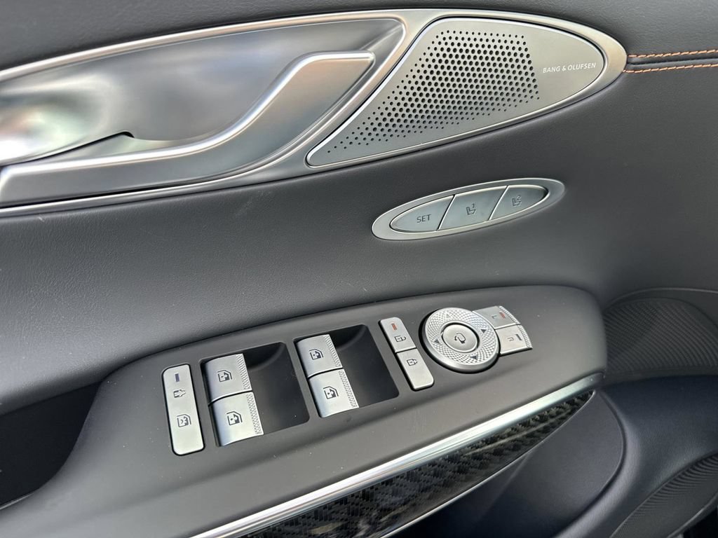 New 2026 Genesis GV70 3.5T Sport Prestige AWD/4WD image 31
