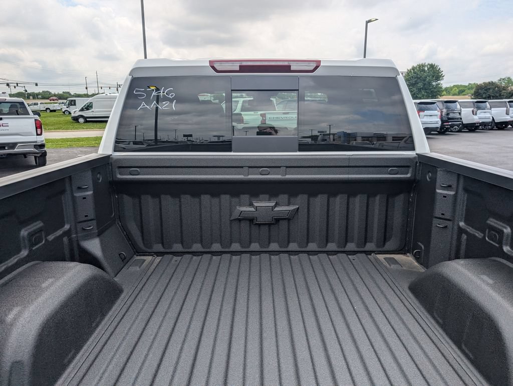 New 2026 Chevrolet Silverado 1500 LTZ w/ LTZ Premium Package AWD/4WD image 9