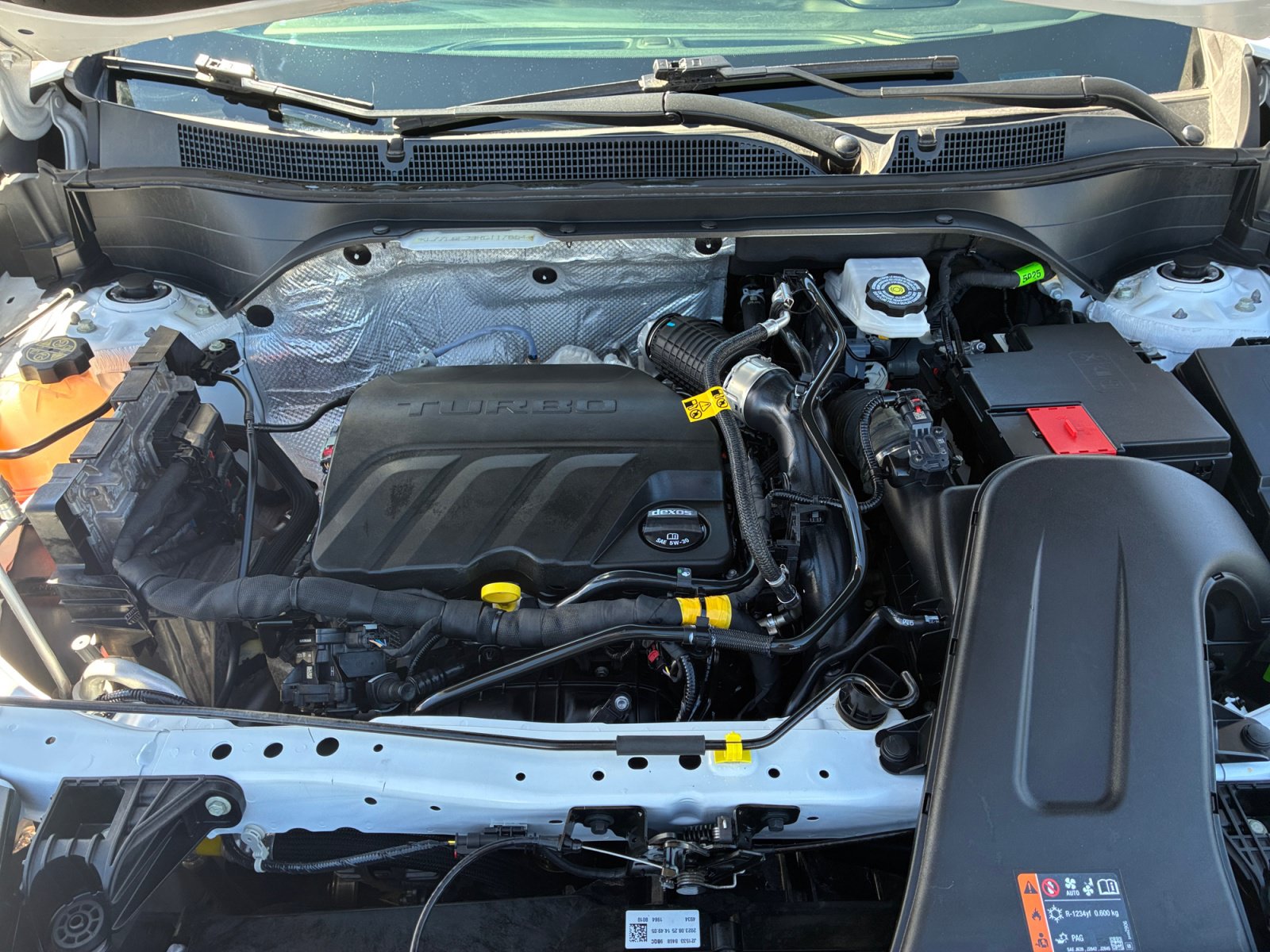 Used 2024 Chevrolet Trax RS FWD image 32