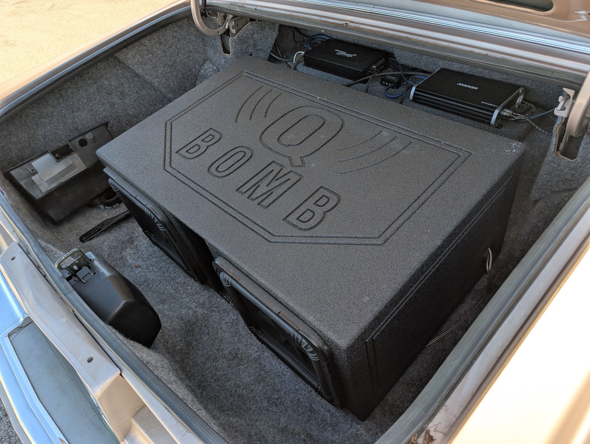 Used 1990 Cadillac Brougham image 97