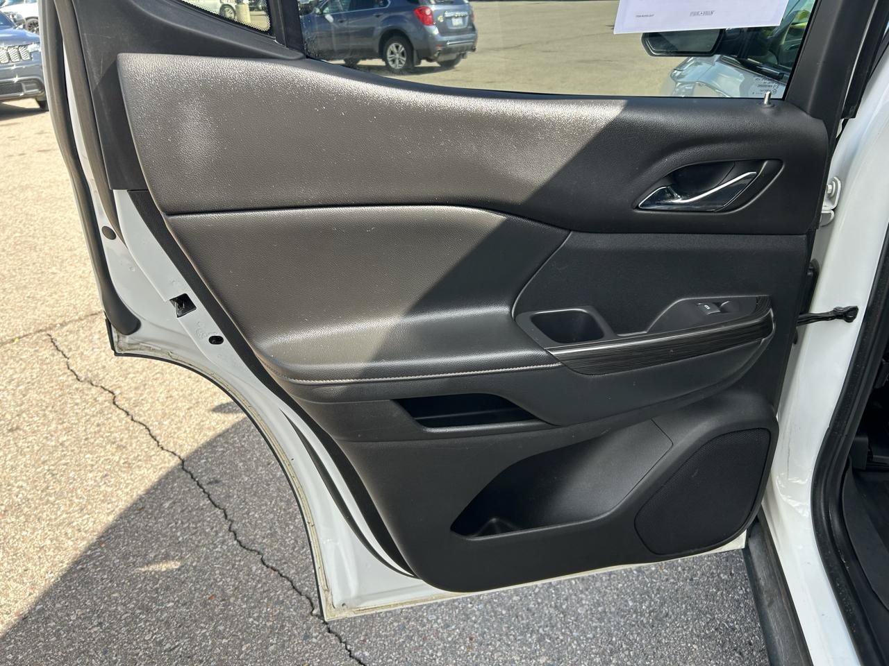 Used 2019 GMC Acadia SLE w/ Driver Alert Package I AWD/4WD image 14