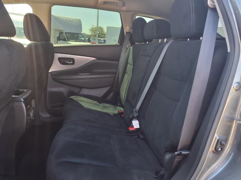 Used 2020 Nissan Murano SV w/ Cargo Package image 10
