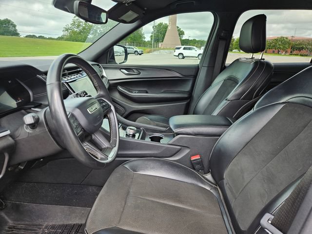 Used 2024 Jeep Grand Cherokee L Laredo AWD/4WD image 9