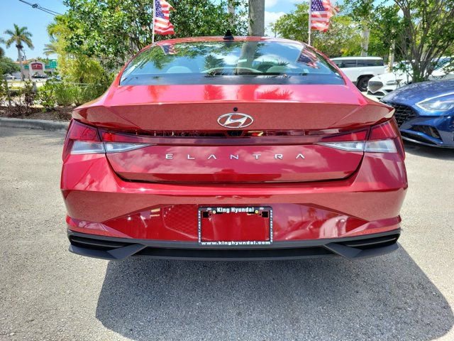 Used 2023 Hyundai Elantra SEL FWD image 5