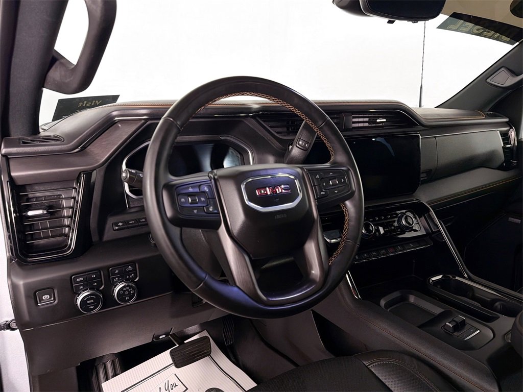 Used 2024 GMC Sierra 2500 AT4 w/ AT4 Premium Plus Package image 9