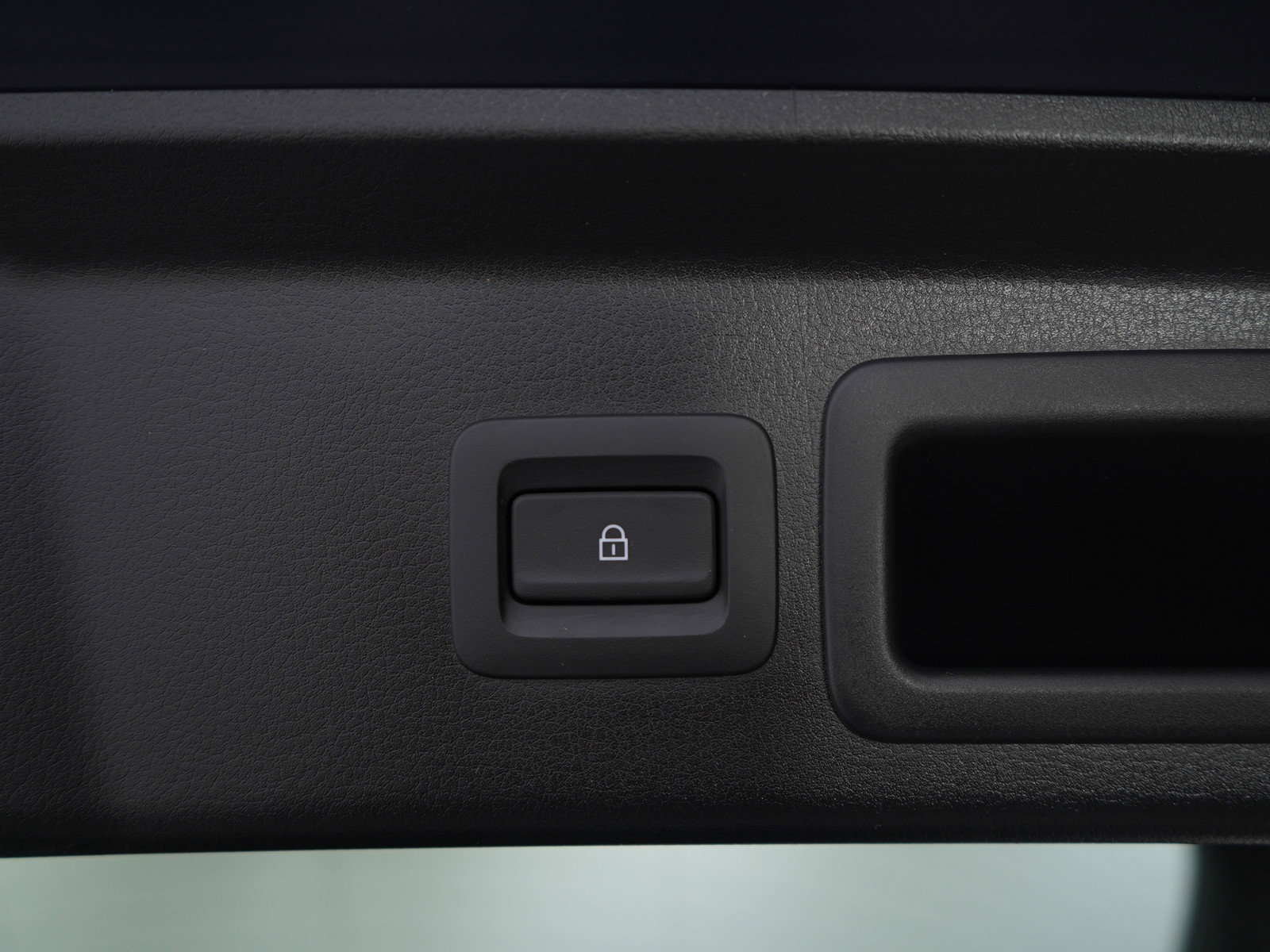 Used 2024 MAZDA CX-30 AWD 2.5 S w/ Select Sport Pkg image 19