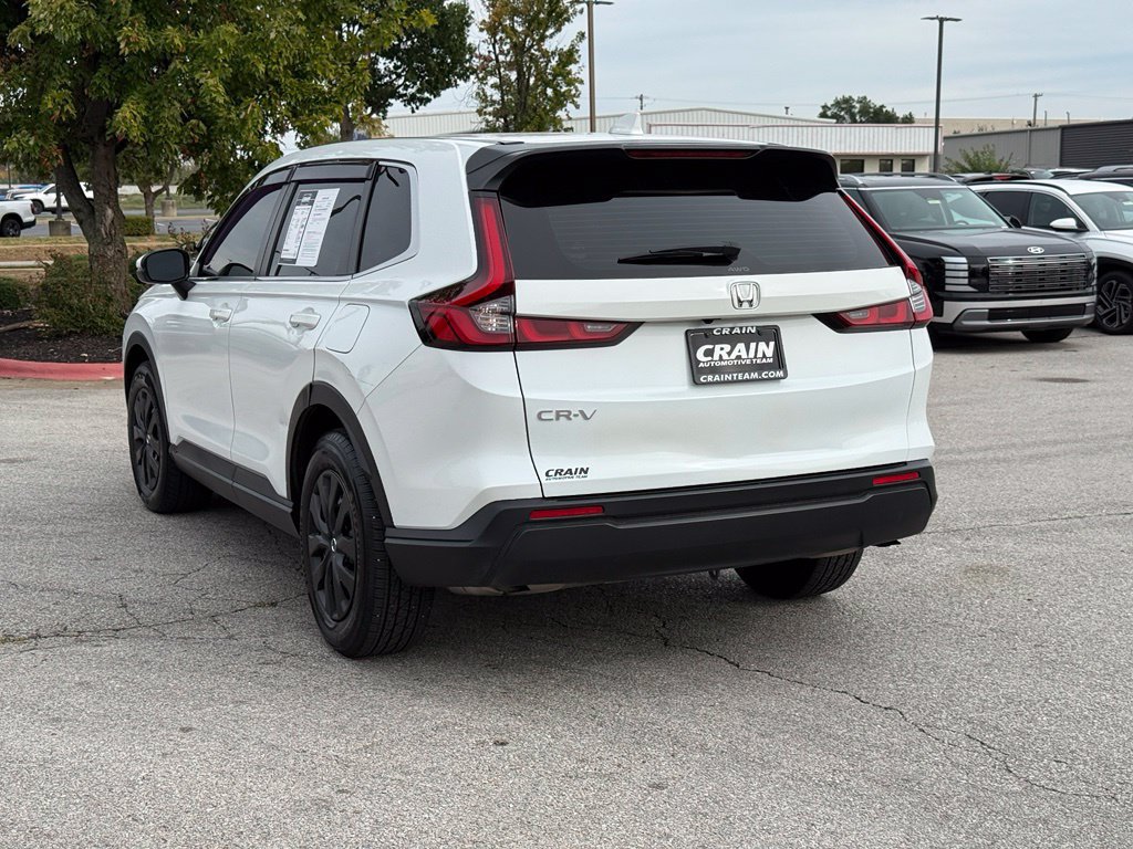 Used 2023 Honda CR-V LX image 5