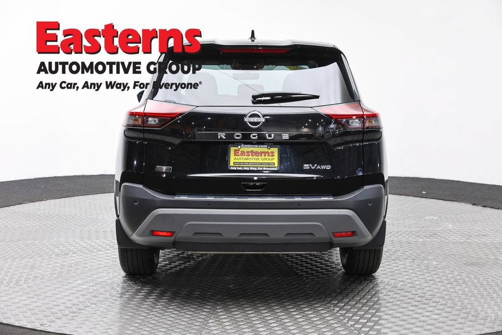 Used 2023 Nissan Rogue SV AWD/4WD image 6
