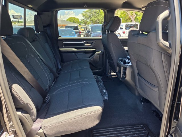 New 2026 RAM 1500 Big Horn AWD/4WD image 17