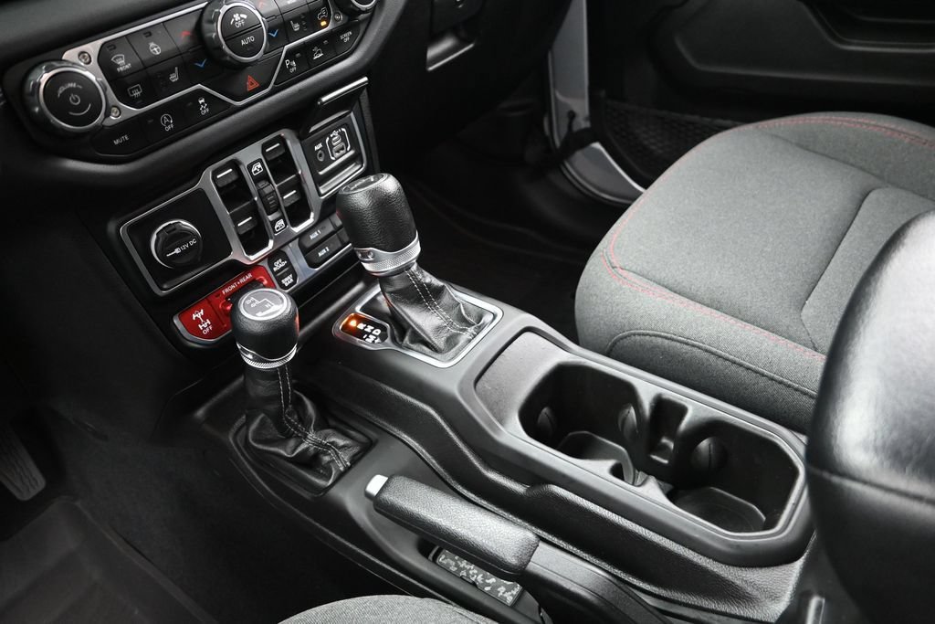 Used 2024 Jeep Gladiator Rubicon w/ Safety Group AWD/4WD image 15
