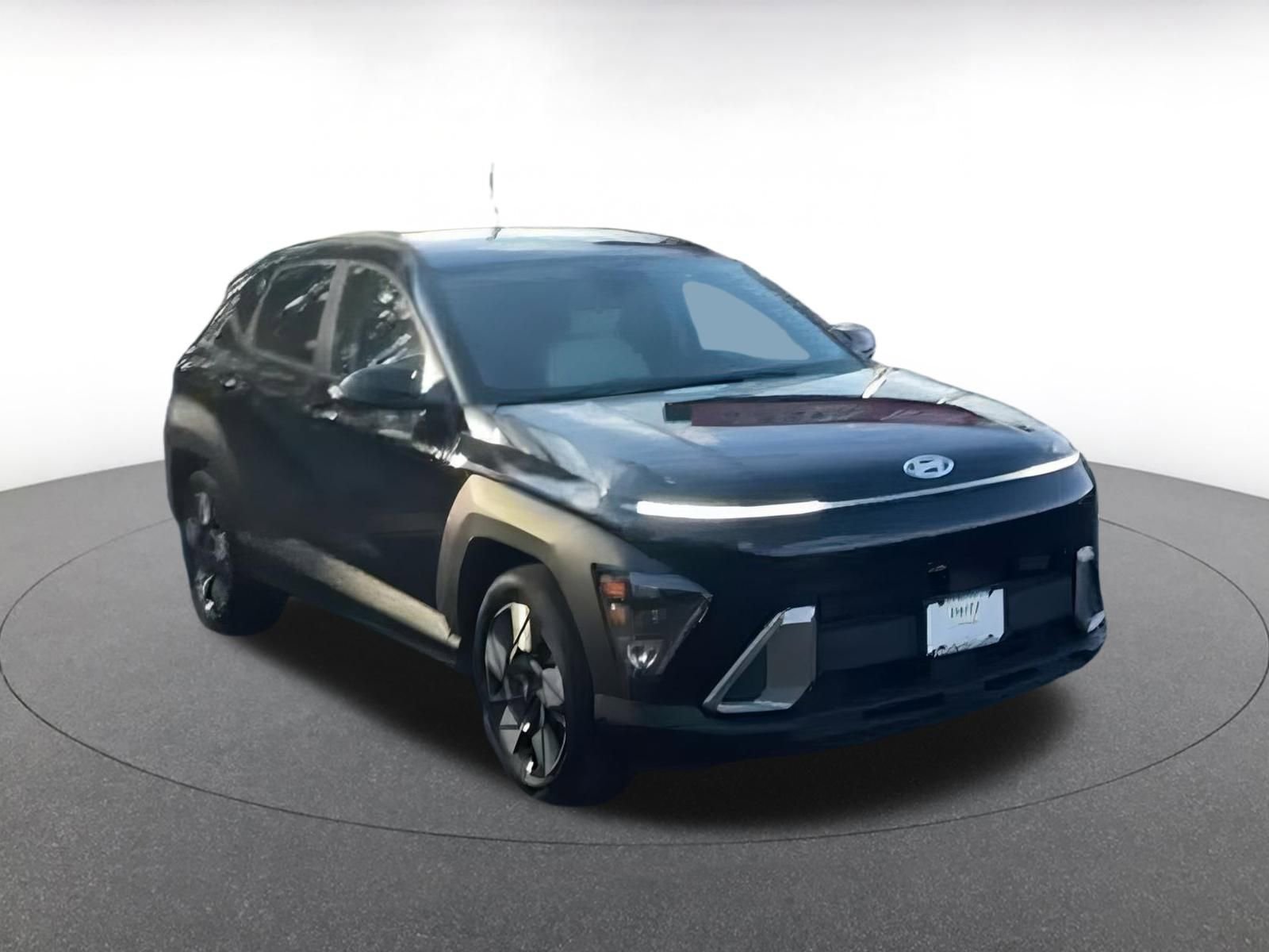 Used 2025 Hyundai Kona SEL image 3