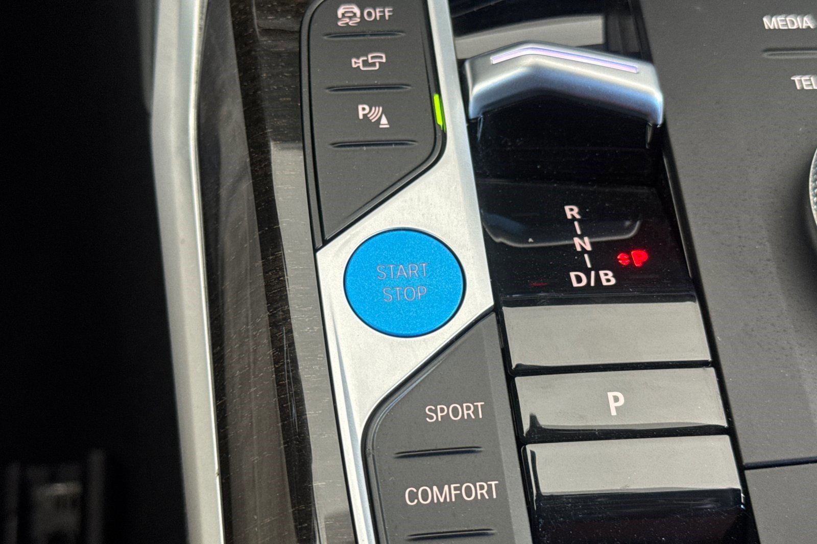 Certified 2023 BMW i4 eDrive35 w/ Premium Package RWD image 33