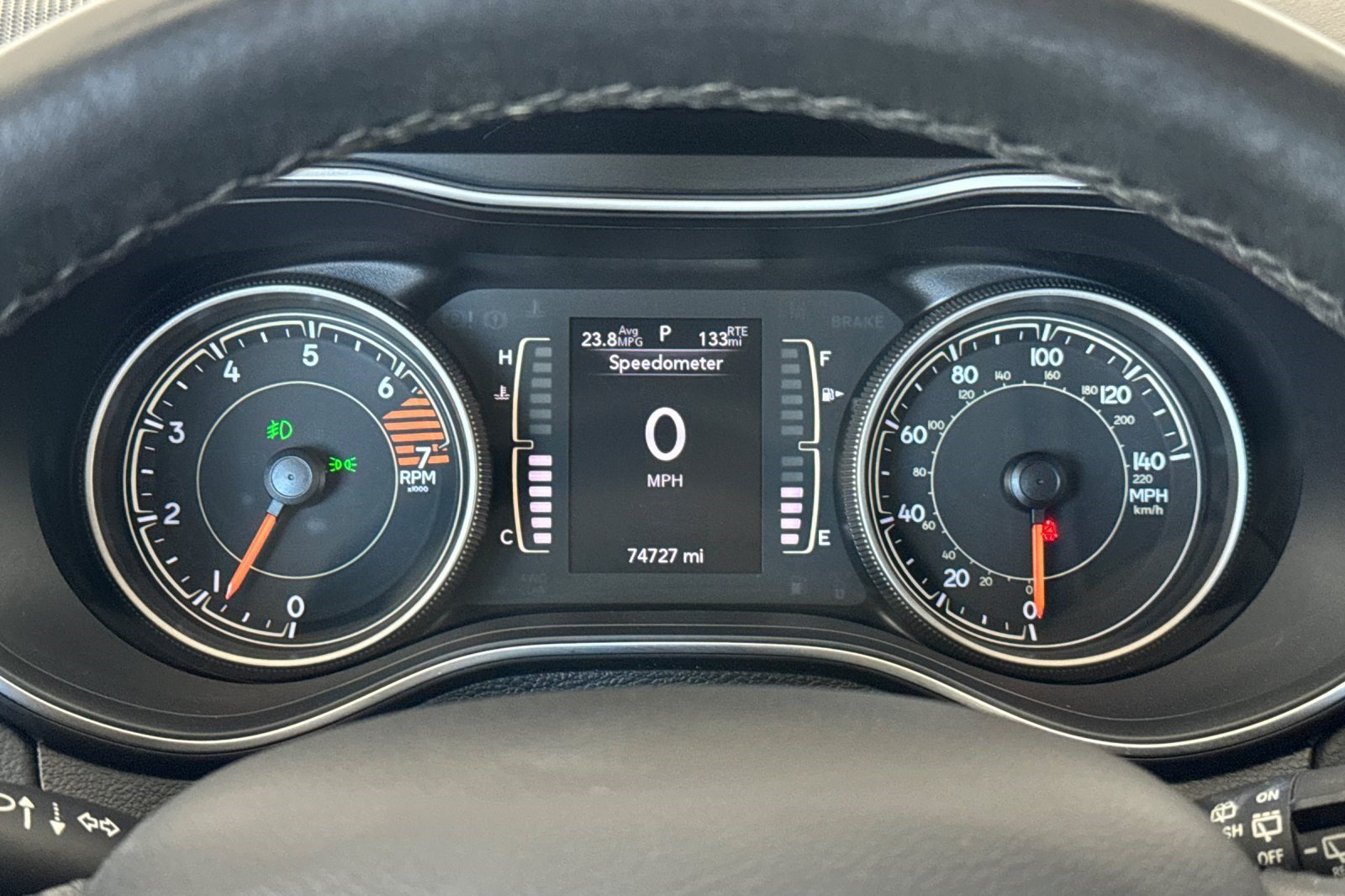 Used 2019 Jeep Cherokee Latitude Plus AWD/4WD image 23
