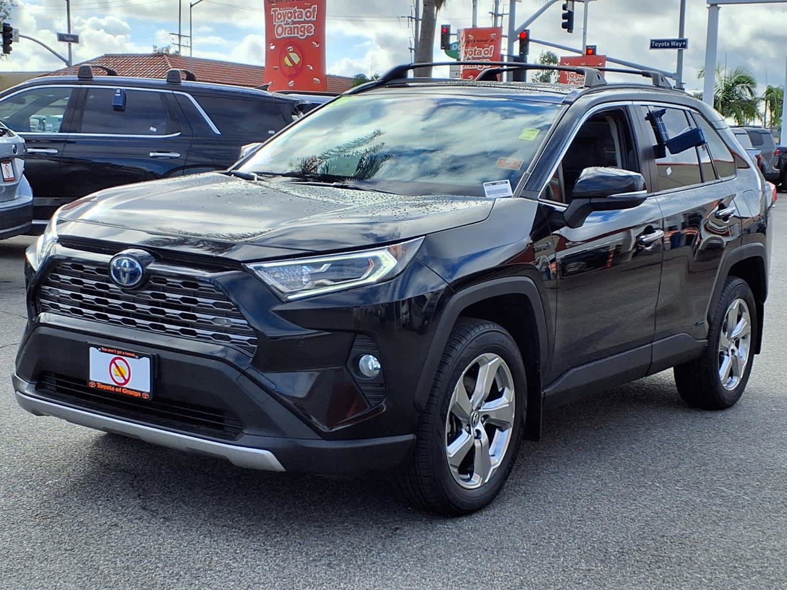 Used 2020 Toyota RAV4 Limited w/ All Weather Liner Package AWD/4WD image 3