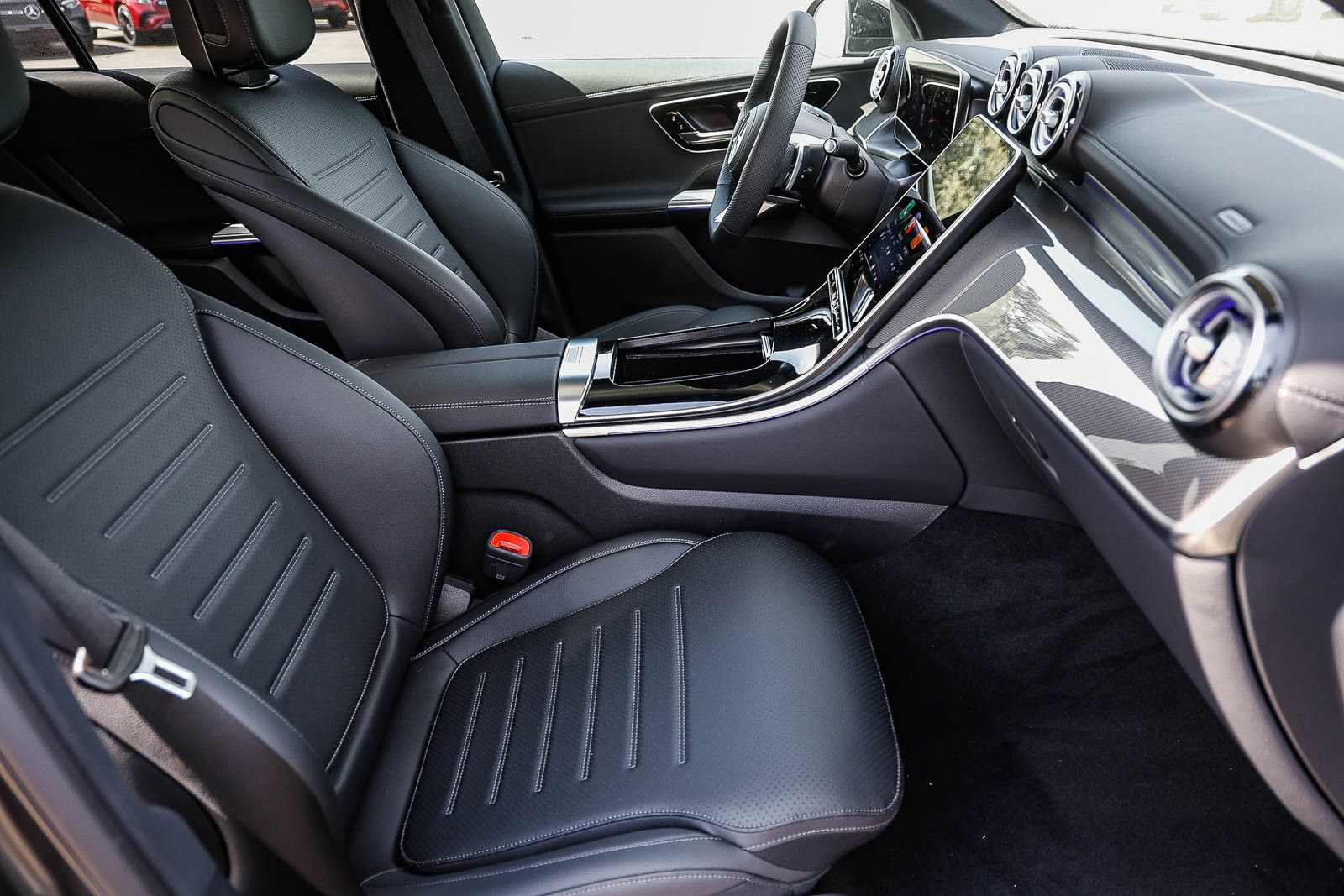 New 2026 Mercedes-Benz GLC 300 4MATIC image 17