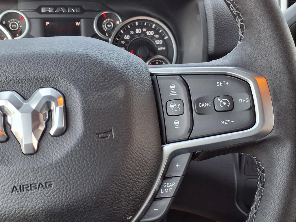 New 2026 RAM 2500 Big Horn AWD/4WD image 22