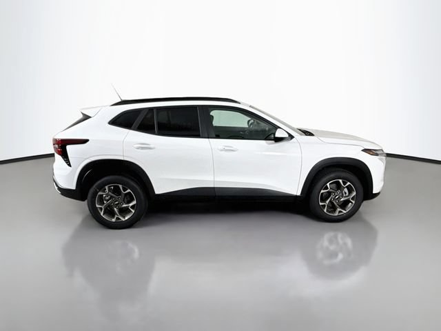 New 2026 Chevrolet Trax LT w/ Driver Confidence Package FWD image 10