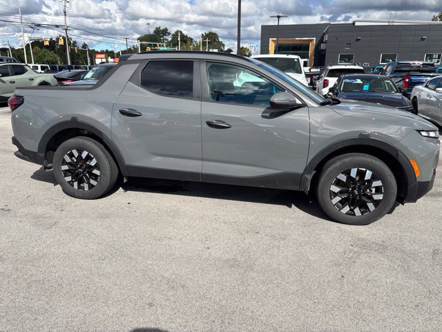 Used 2025 Hyundai Santa Cruz SEL FWD image 17