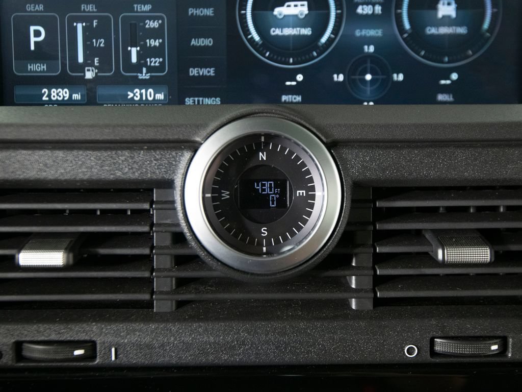 Used 2025 INEOS Grenadier Fieldmaster Edition AWD/4WD image 22