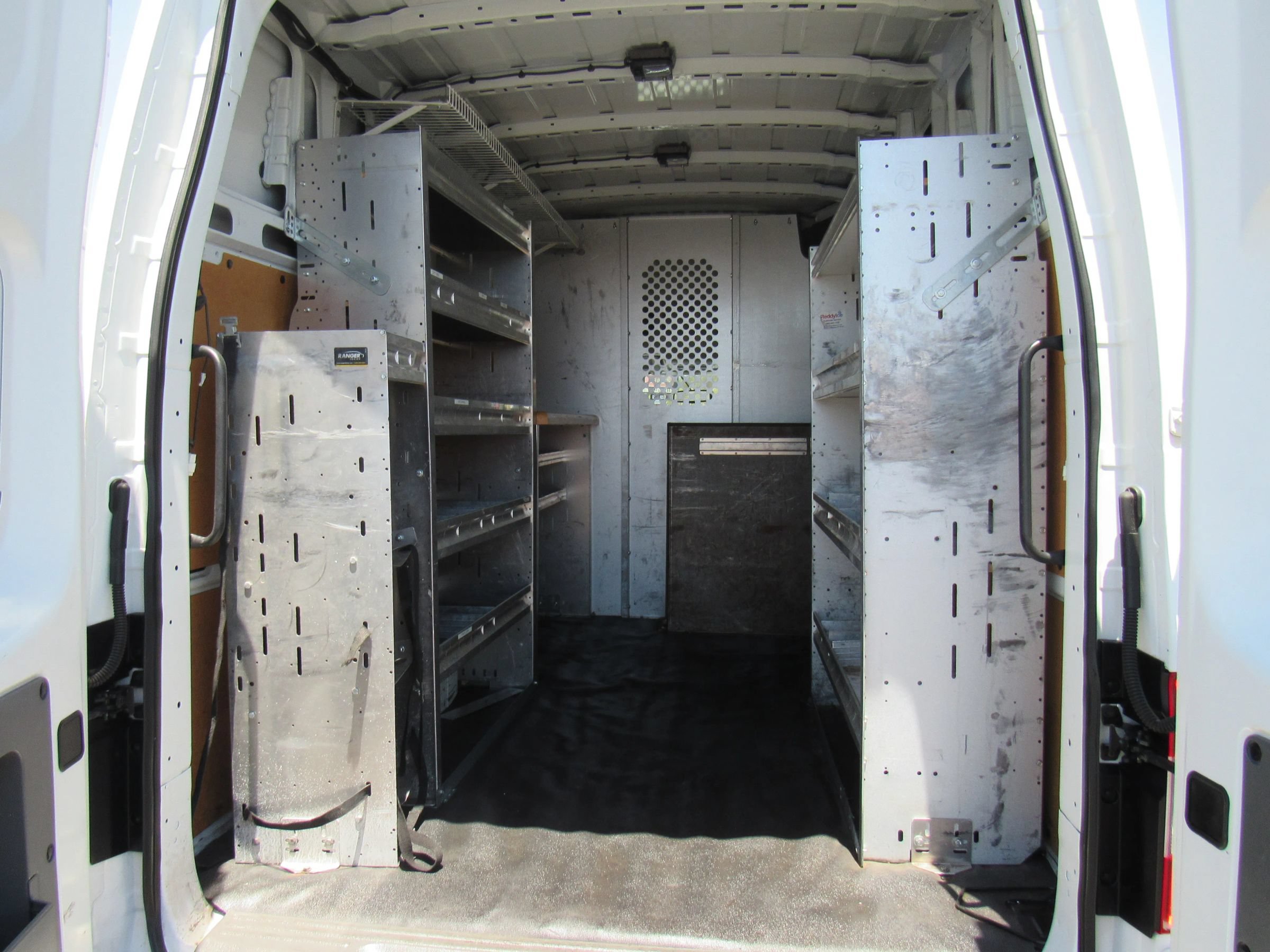 Used 2017 Nissan NV 3500 SV RWD image 14